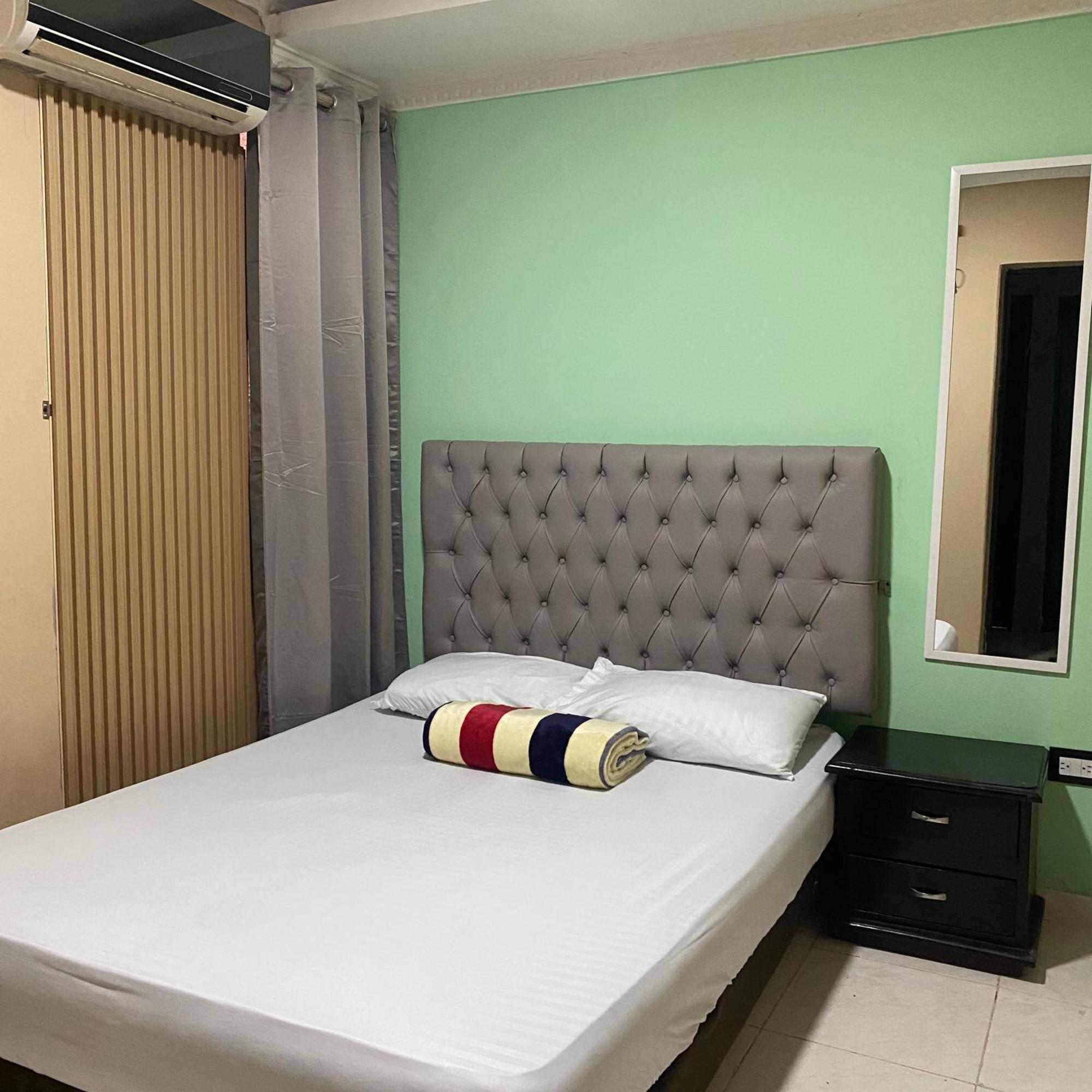 Napoles Hotel บาเยดูปาร์ ภายนอก รูปภาพ
